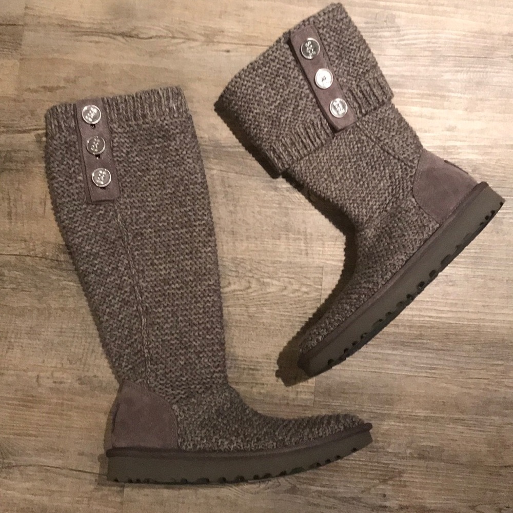 UGG Carey Boots NEW!!